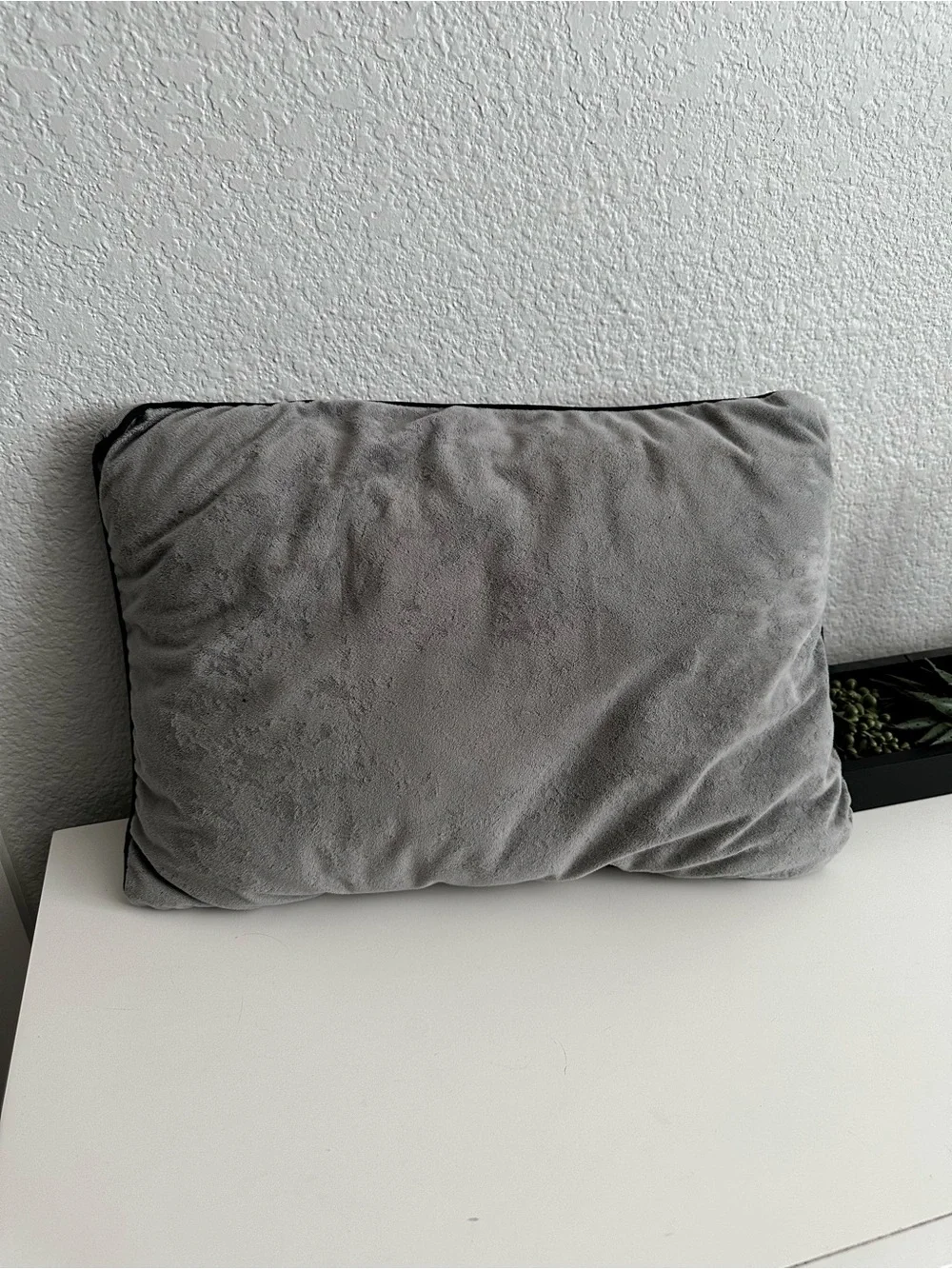 N/A soft gray